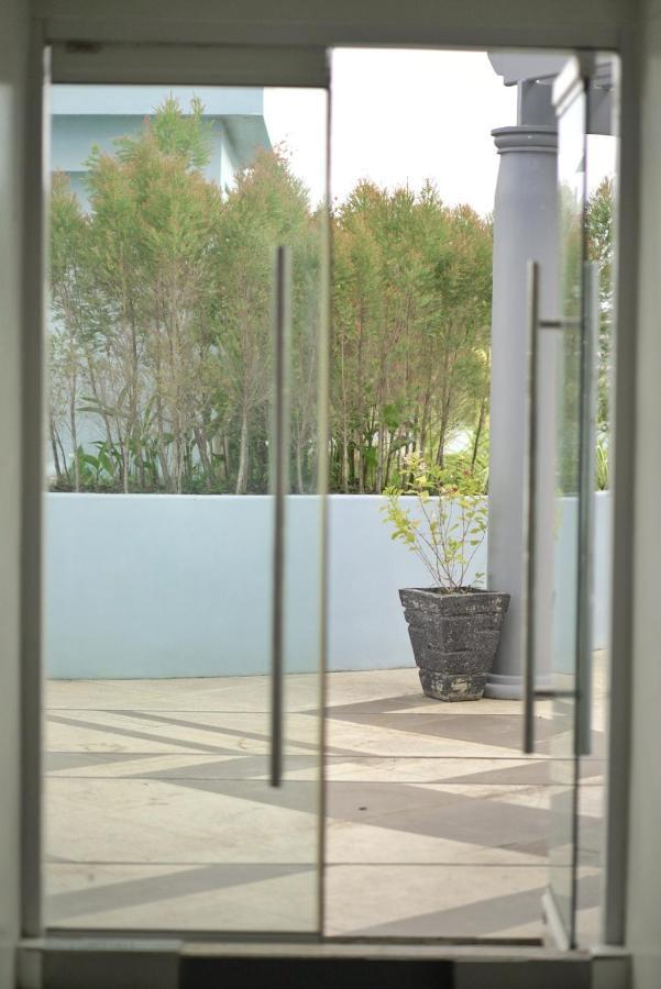 Quince Studio W/ Balcony Orochi Staycation Ph At Loop Tower Cdo Cagayan de Oro Ngoại thất bức ảnh