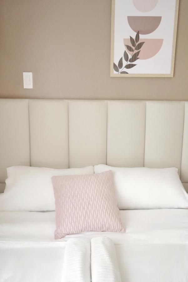 Quince Studio W/ Balcony Orochi Staycation Ph At Loop Tower Cdo Cagayan de Oro Ngoại thất bức ảnh